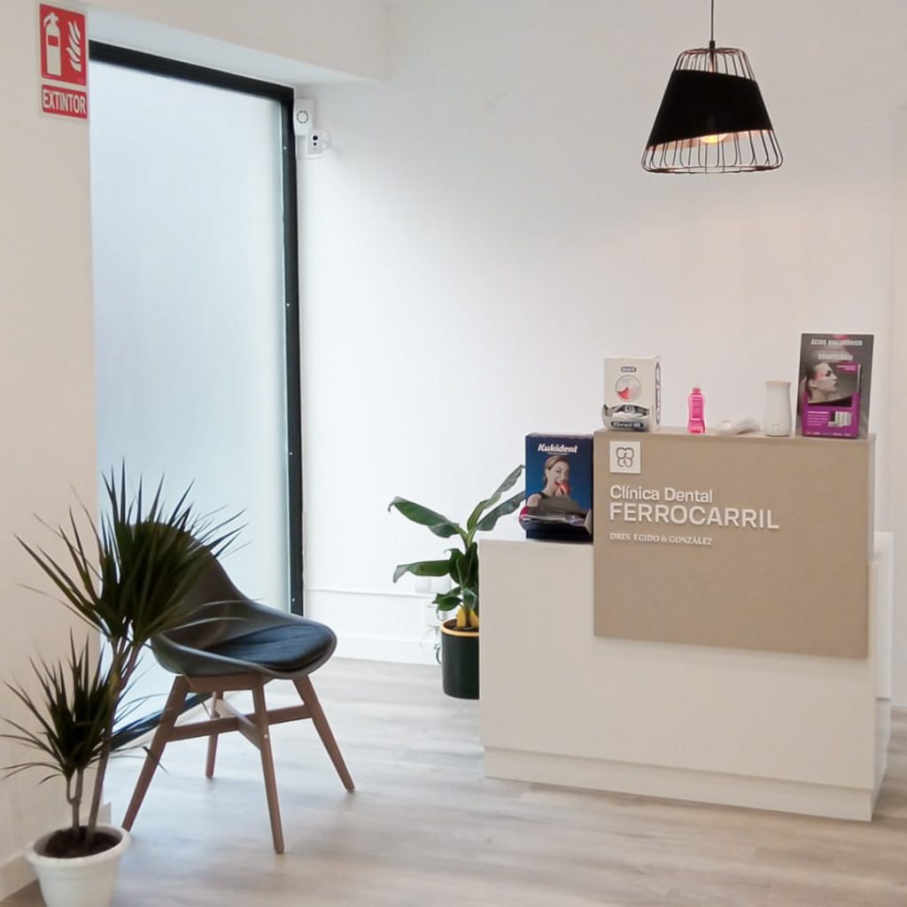 DENTISTA DELICIAS - CLINICA DENTAL FERROCARRIL